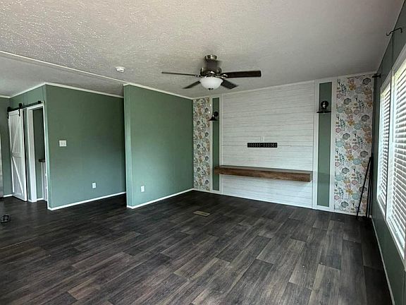 4th image of 130 Patsy Rd
