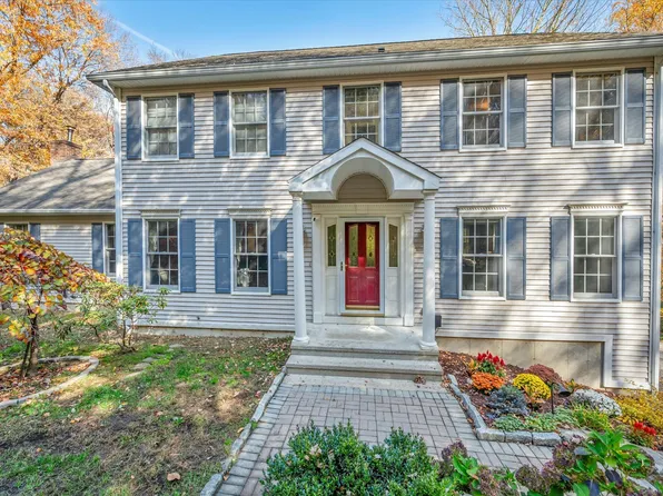 203 Tower Road, Middlebury, CT 06762