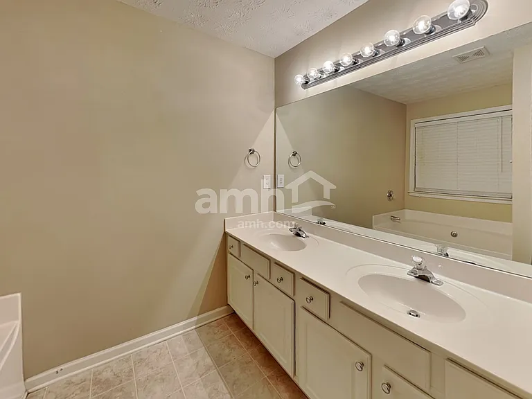 3801 Bogan Mill Rd — Photo 12
