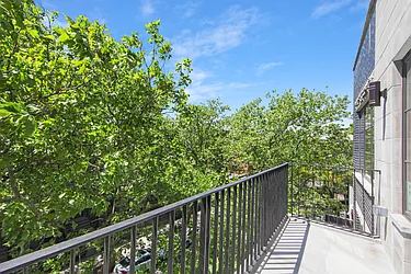 Rented by Nolita Group