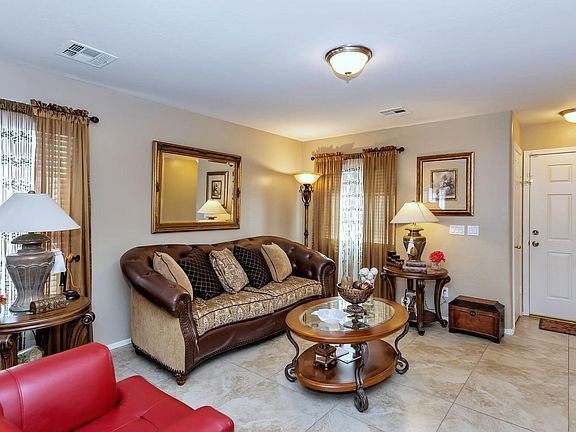 25212 W Cranston Ln-large-003-11-Living