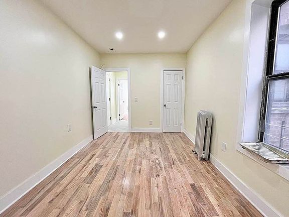 5th image of 406 E 21st St #1A