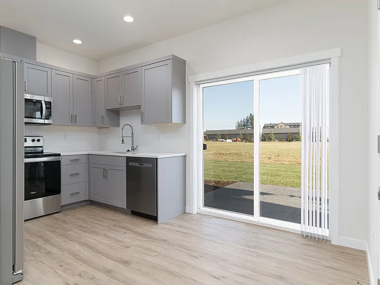 2214 Dejong Dr — Photo 10