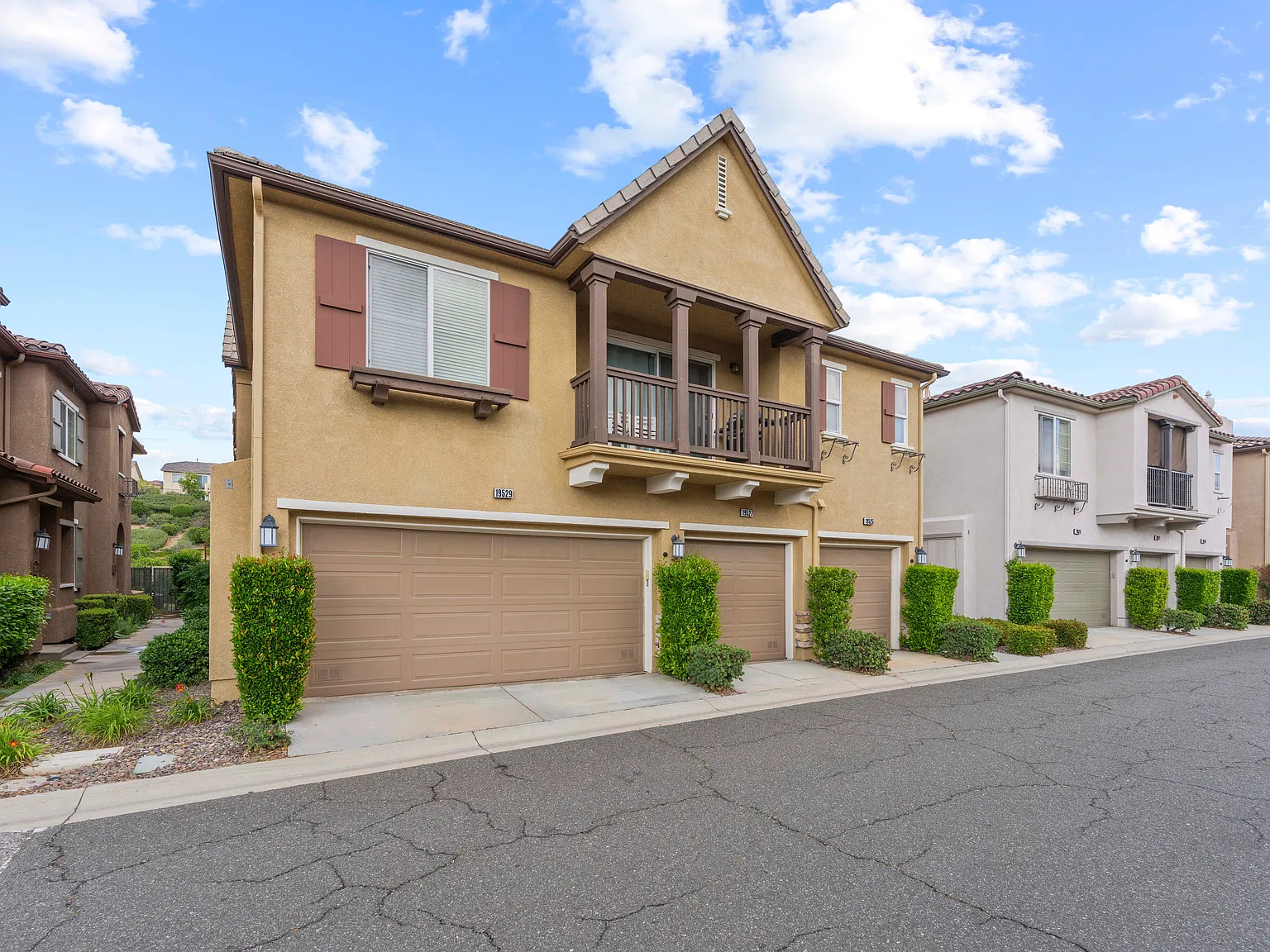 2 bed, 1440 sqft, $3,000 — Photo 1