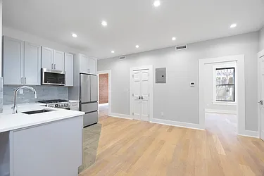 Rented by LEVEN Real Estate