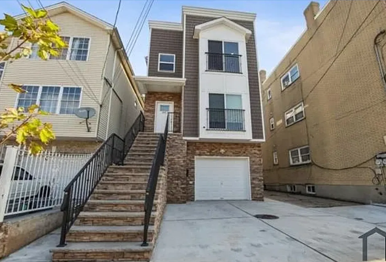 New Construction 3 Bed / 2 Bath (Elizabeth) — Photo 1