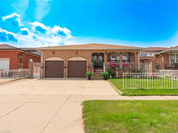 43 Henley Dr, Stoney Creek, ON L8E 3T1