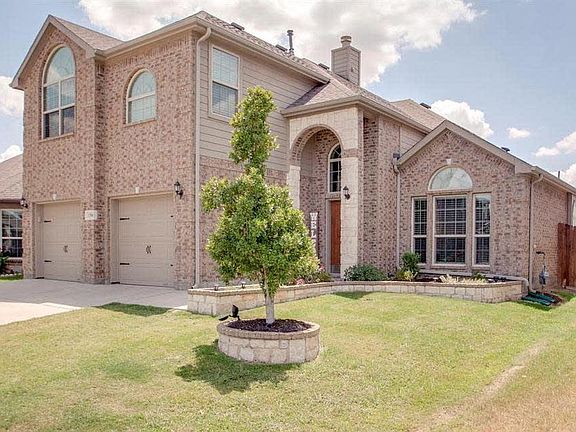 2nd image of 1304 Creosote Dr