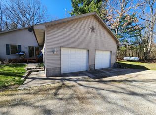 11680 Bevins Rd, Montague, MI 49437