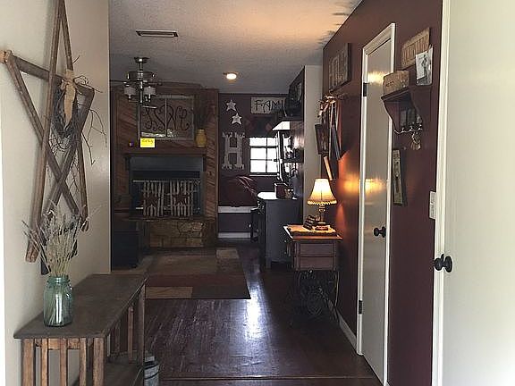 3rd image of 506 W Herring St
