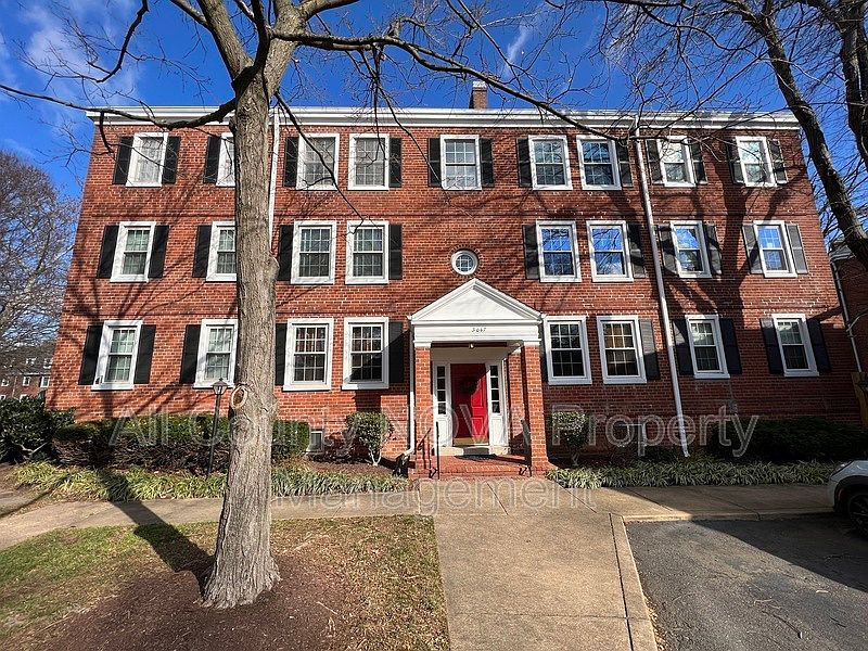 1st image of 3047 S Columbus St APT A1