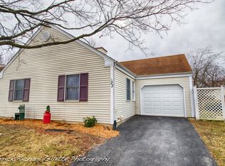 33 Afton Dr, Montgomery, IL 60538