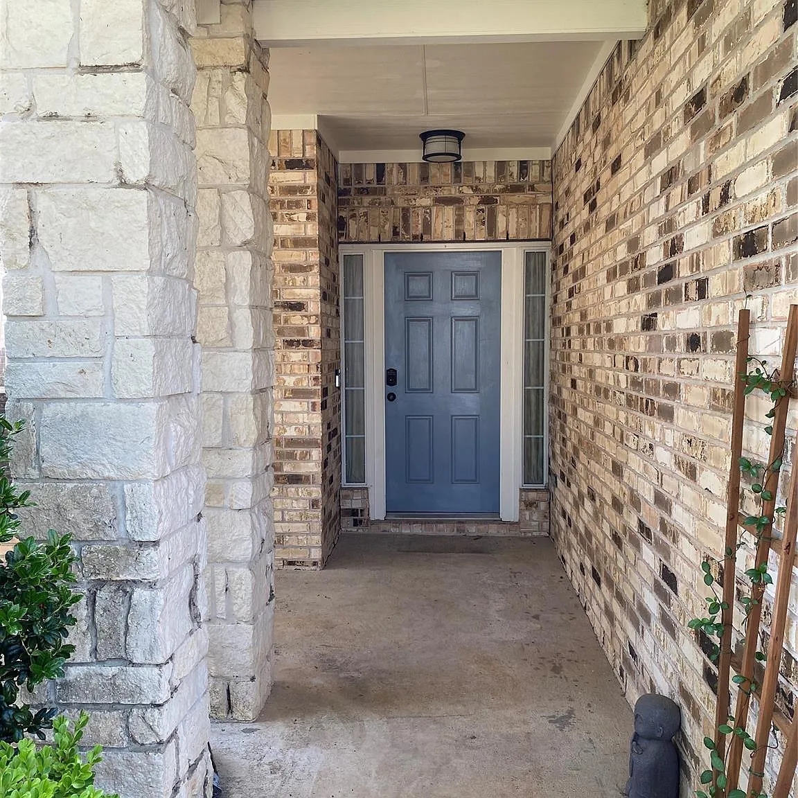 3 bed, 2.5 bath, 2340 sqft, $2,100 — Photo 4