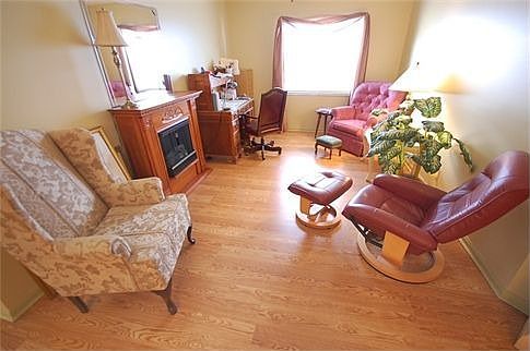 2nd image of 5262 Canoe Bend Dr