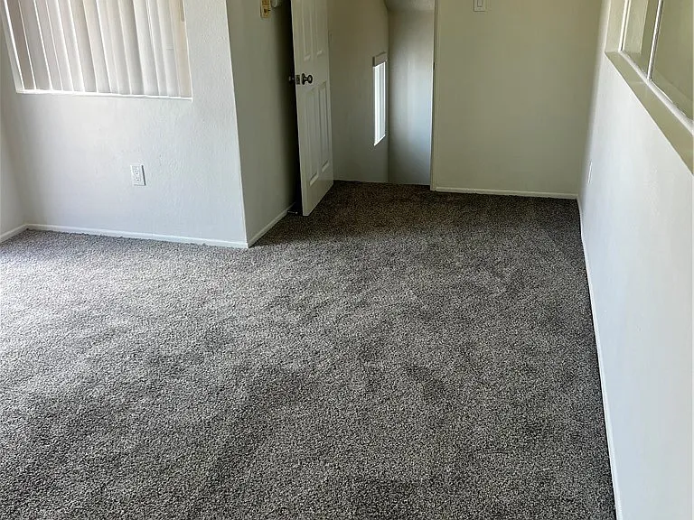 5131 Dunbar Dr — Photo 3