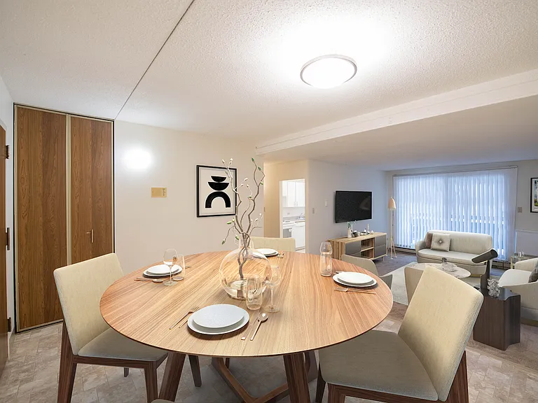 1750 Pembina Hwy — Photo 3