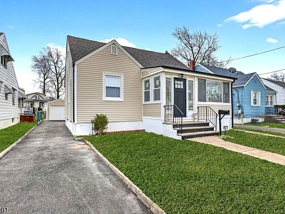 2nd image of 1614 Mildred Ave