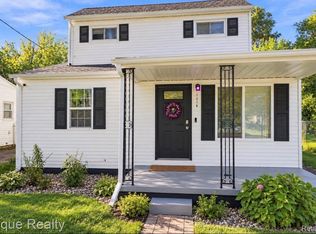 1318 Wells St, Burton, MI 48529