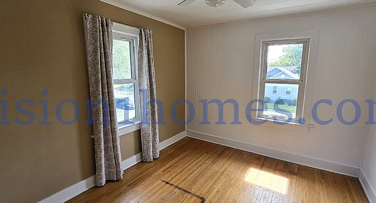 718 W Murphy St — Photo 22