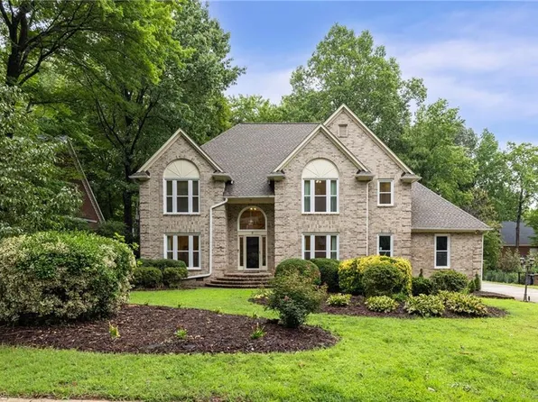8 Elm Grove Way, Greensboro, NC 27405