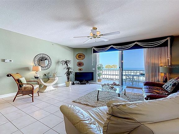 5th image of 7 Island Park Pl APT 204