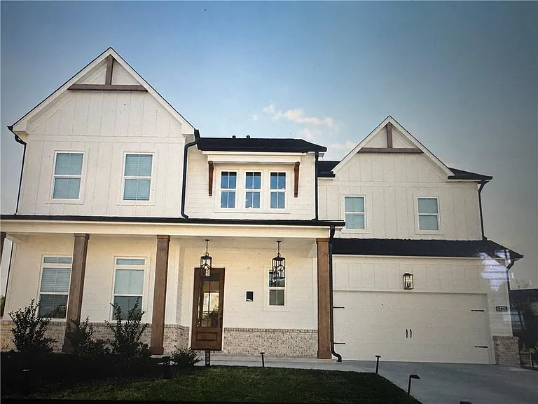 6725 Dahlgren Ct — Photo 1
