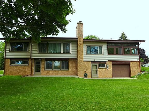 2nd image of 7220 Green Valley Dr