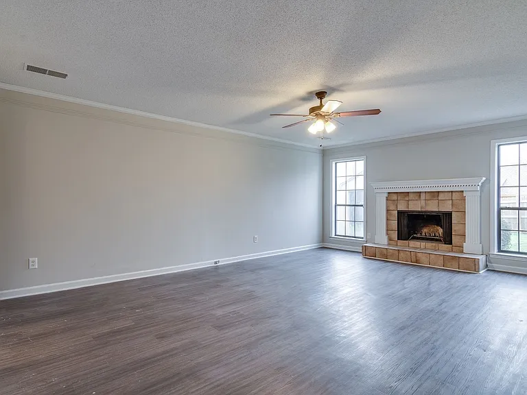 6562 Lake Valley Dr — Photo 12