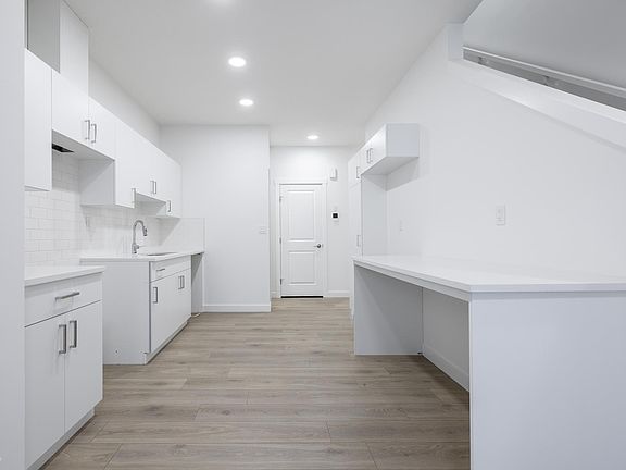 4th image of 7020 Keswick Blvd SW #32
