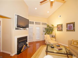 2306 Wickham Ter, Clifton, NJ 07013
