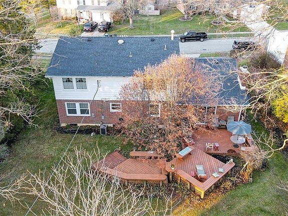5th image of 4908 Sweetbirch Dr
