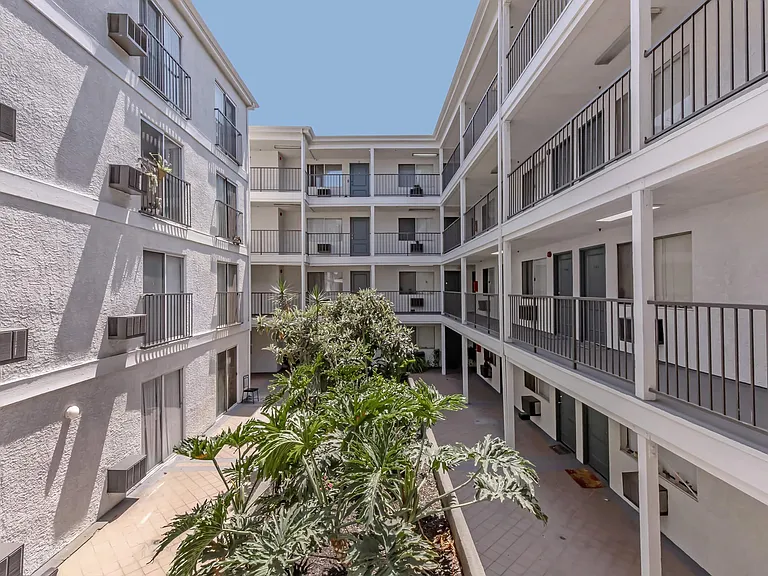 Bella Vista Senior Apartments — Photo 10