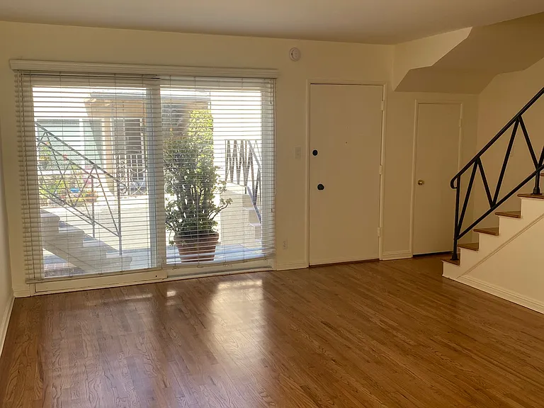 14333 Albers St #3 — Photo 4