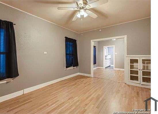 3rd image of 843 Bailey Ave