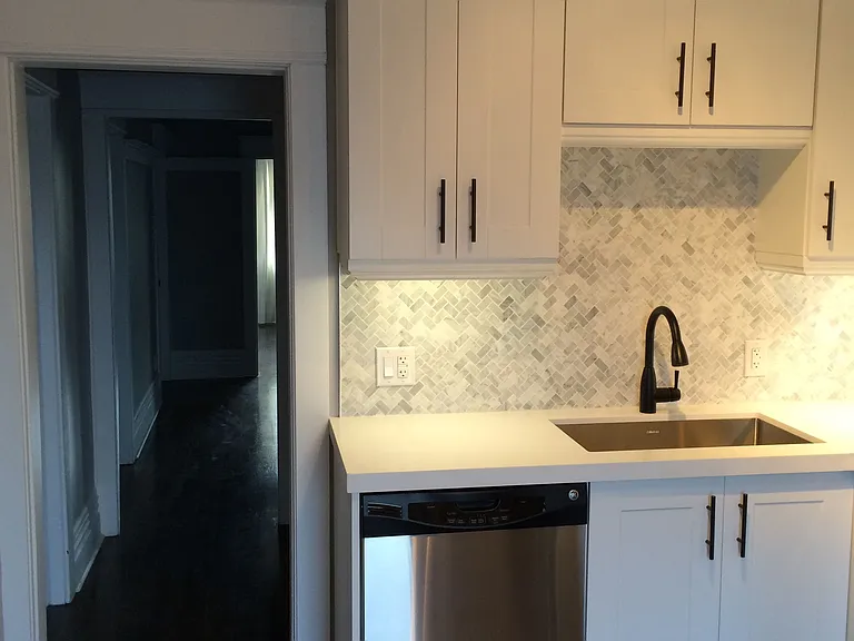 210 Pearson Ave #MAIN — Photo 6