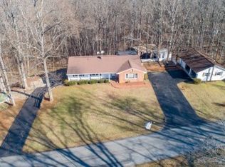 2690 Gravel Hill Rd, Vinton, VA 24179