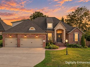 3103 E Greystone Dr, Fayetteville, AR 72764