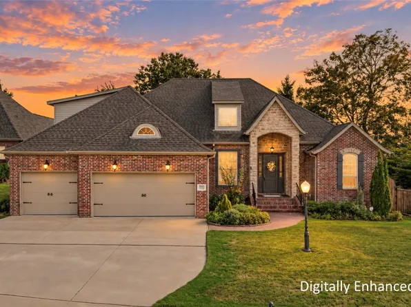 3103 E Greystone Dr, Fayetteville, AR 72764