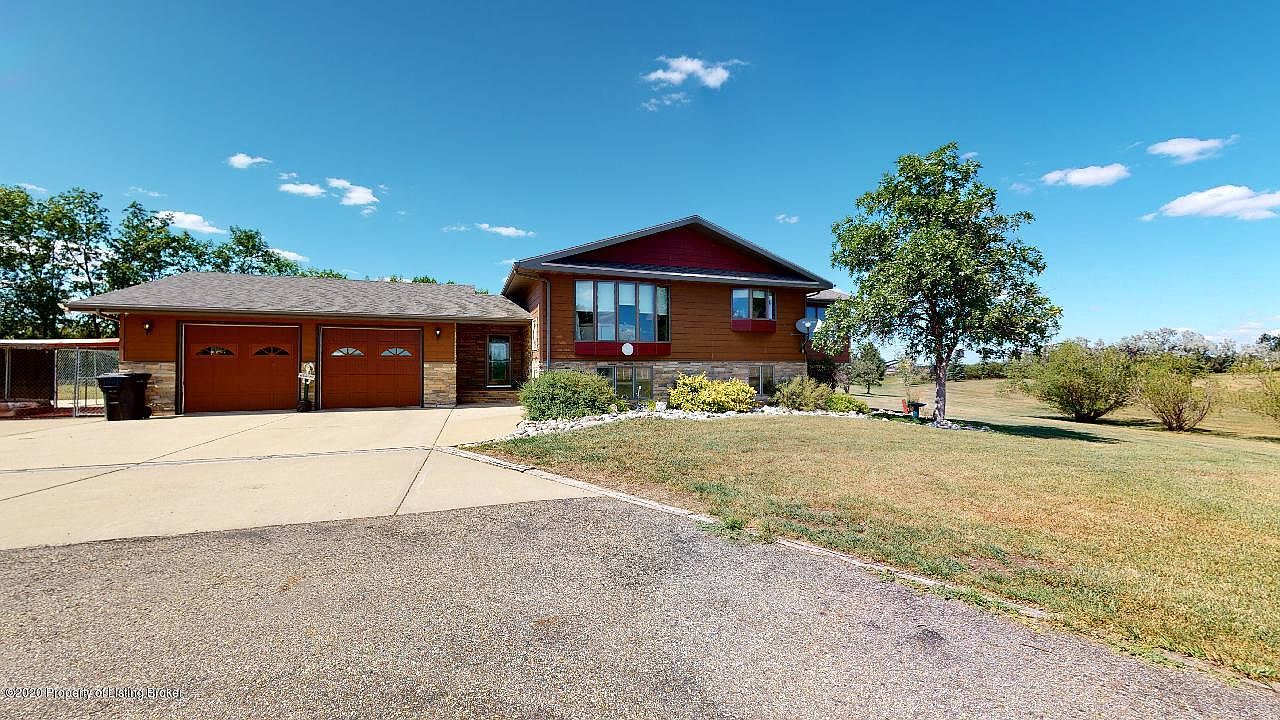 11123 40t St Sw Dickinson Nd 58601 Mls 20 993 Zillow