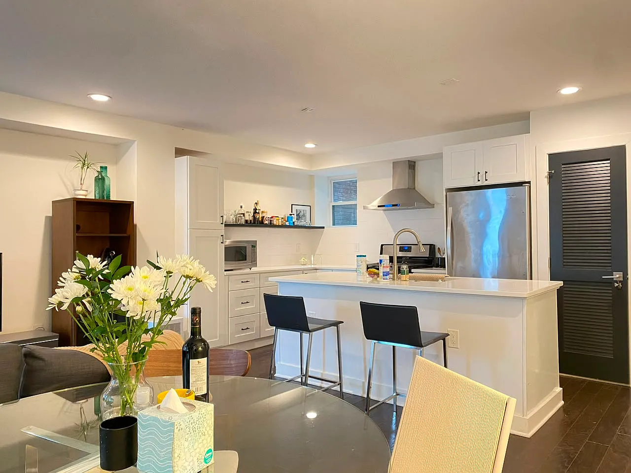 2 bed, 1350 sqft, $2,900 — Photo 3