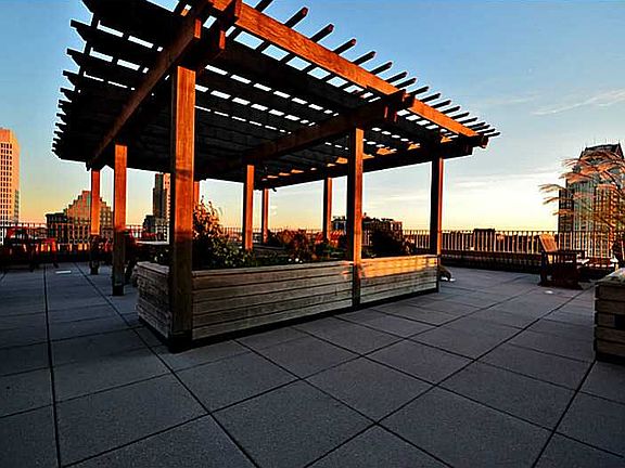 4th image of 100 Exchange St Unit 305