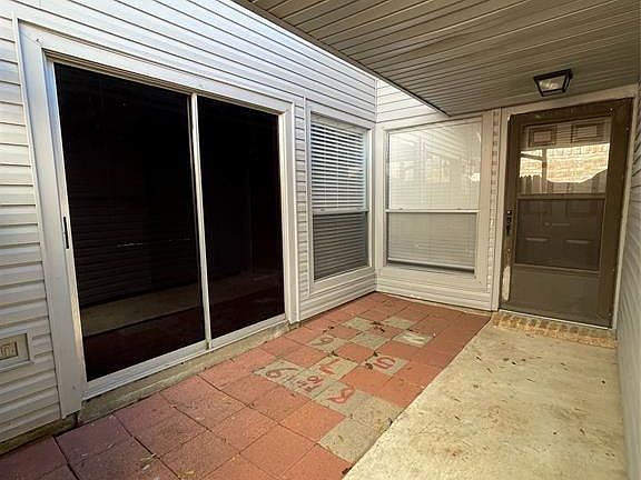 2nd image of 125 Cacao St