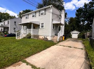 10 Iowana Ave, Ewing, NJ 08638