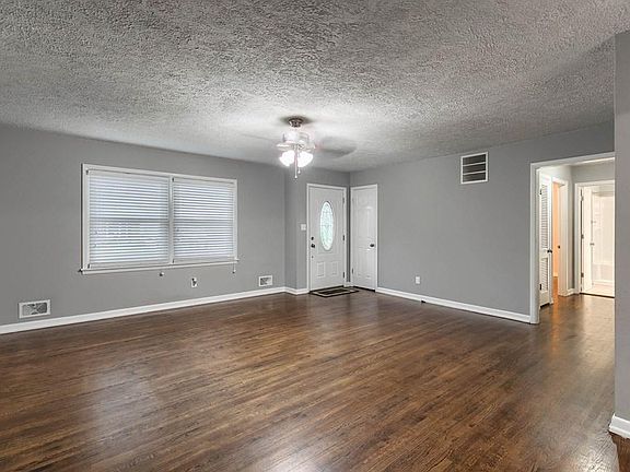 3rd image of 1747 Navajo Dr