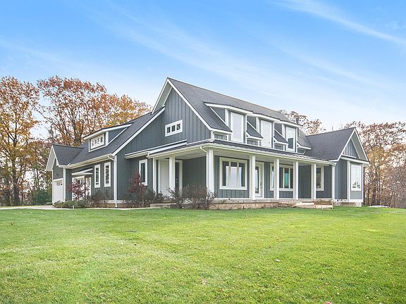 2nd image of 3046 Pettis Ave NE