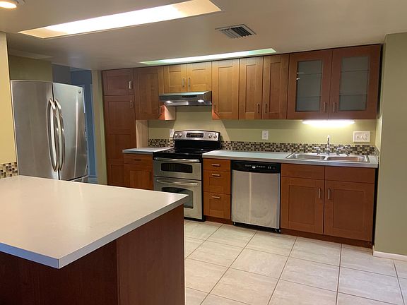 2nd image of 2527 Blossom Lake Dr