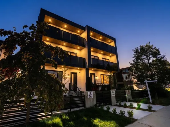 3940 Eton St #2, Burnaby, BC V5C 1J5