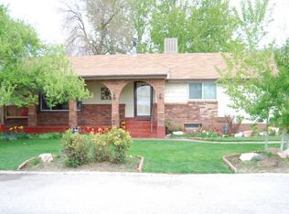 1052 N Harrisville Rd, Harrisville, UT 84404
