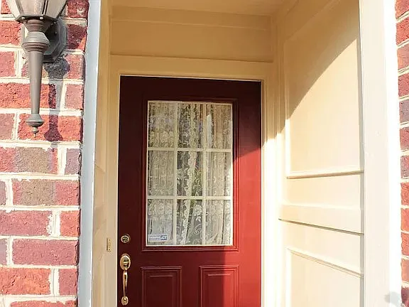 22862 Cartier Ter — Photo 2