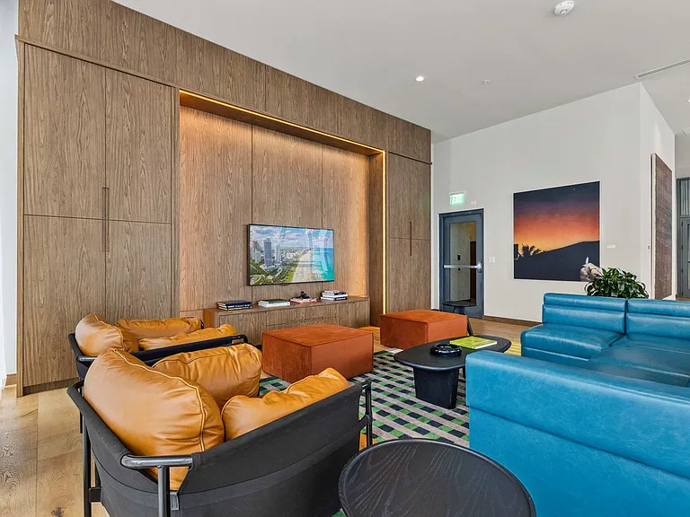 Building's Lounge